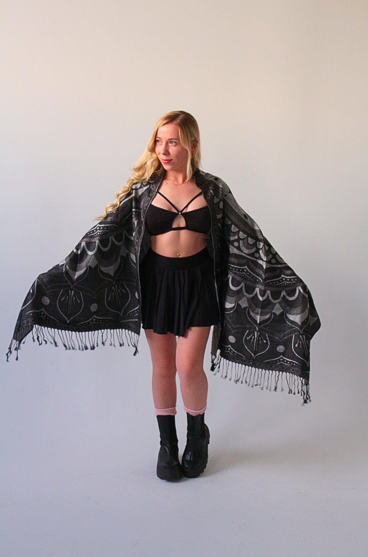 Labyrinth Flower Pashmina Shawl
